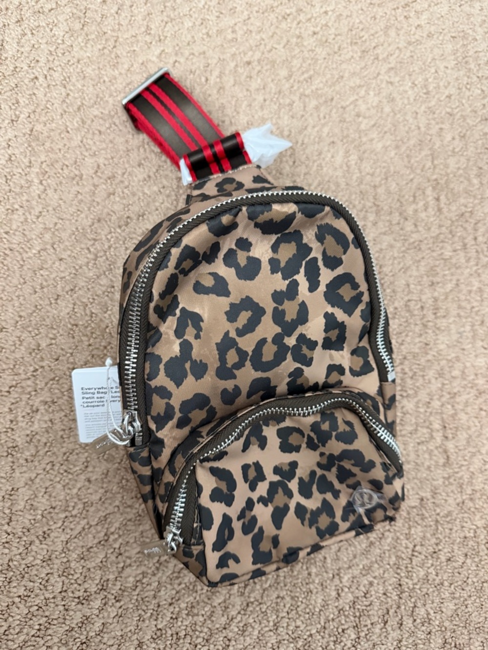 Lululemon NWT everywhere small sling bag leopard